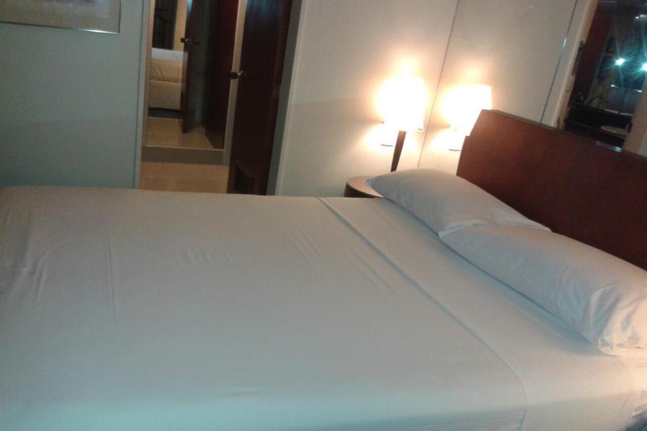Hotel Altamira Suites Каракас Екстериор снимка
