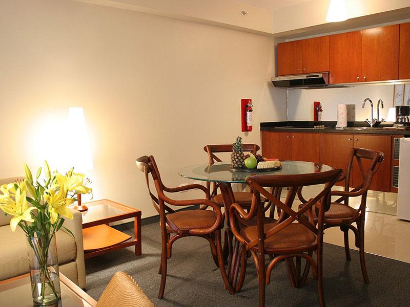 Hotel Altamira Suites Каракас Екстериор снимка