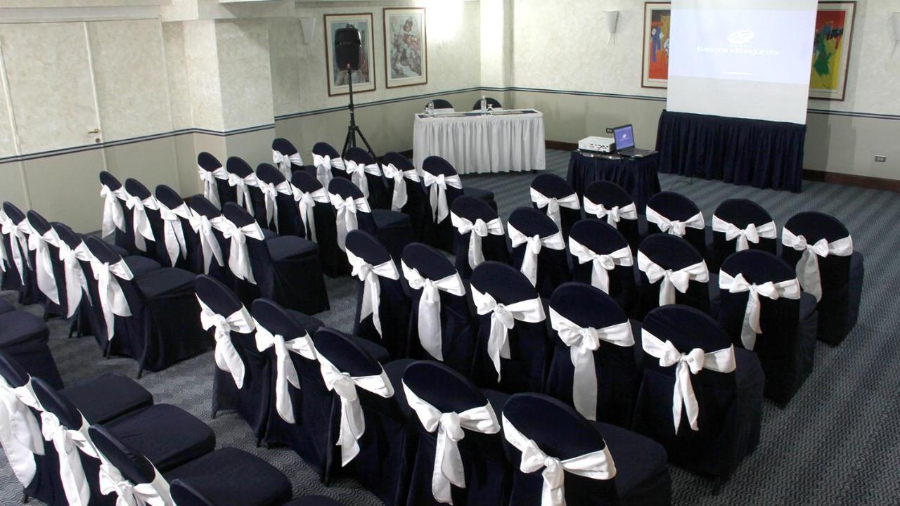 Hotel Altamira Suites Каракас Екстериор снимка
