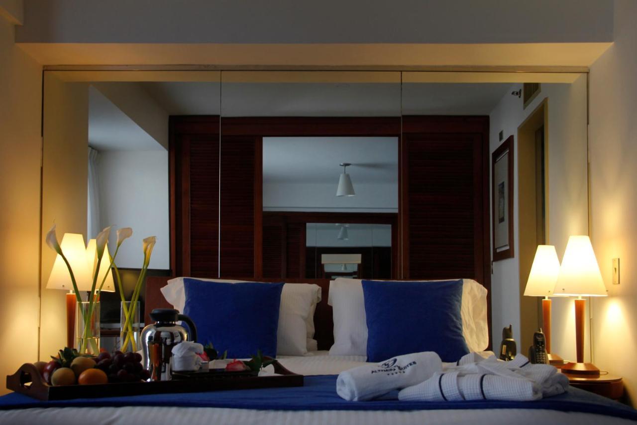 Hotel Altamira Suites Каракас Екстериор снимка