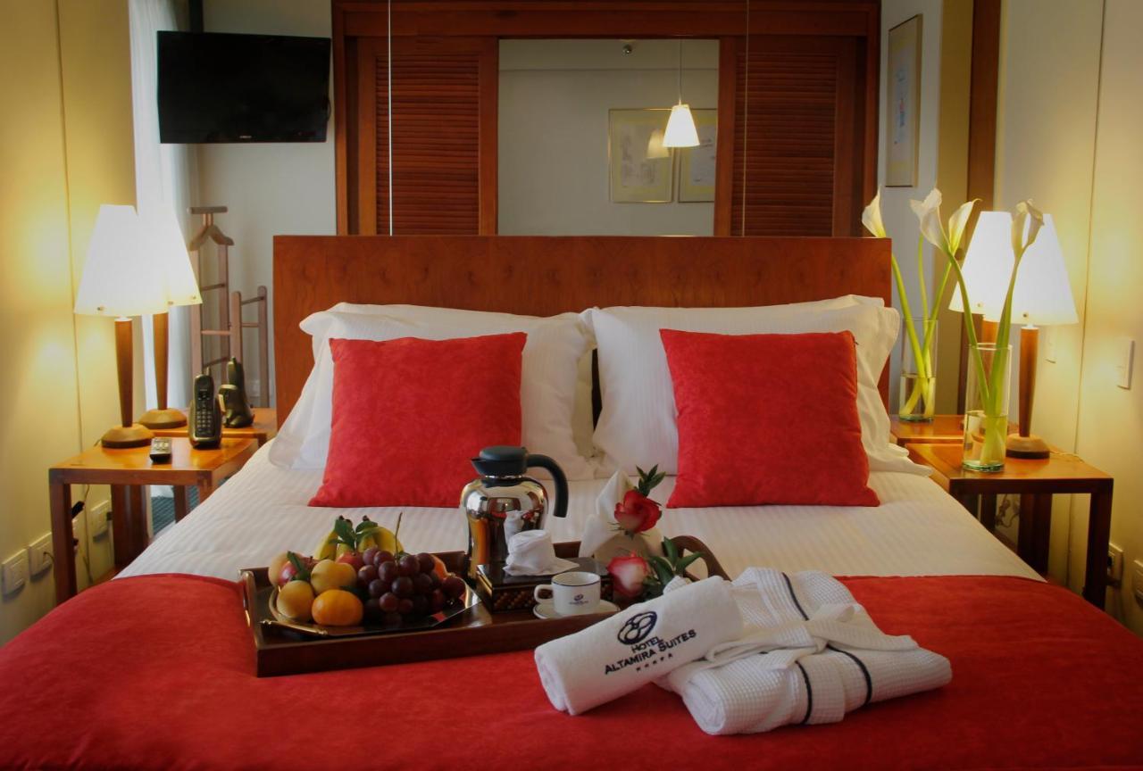 Hotel Altamira Suites Каракас Екстериор снимка
